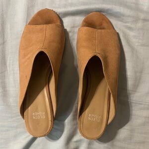 Eileen Fisher Women's Light Brown Suede Mules size 8.5